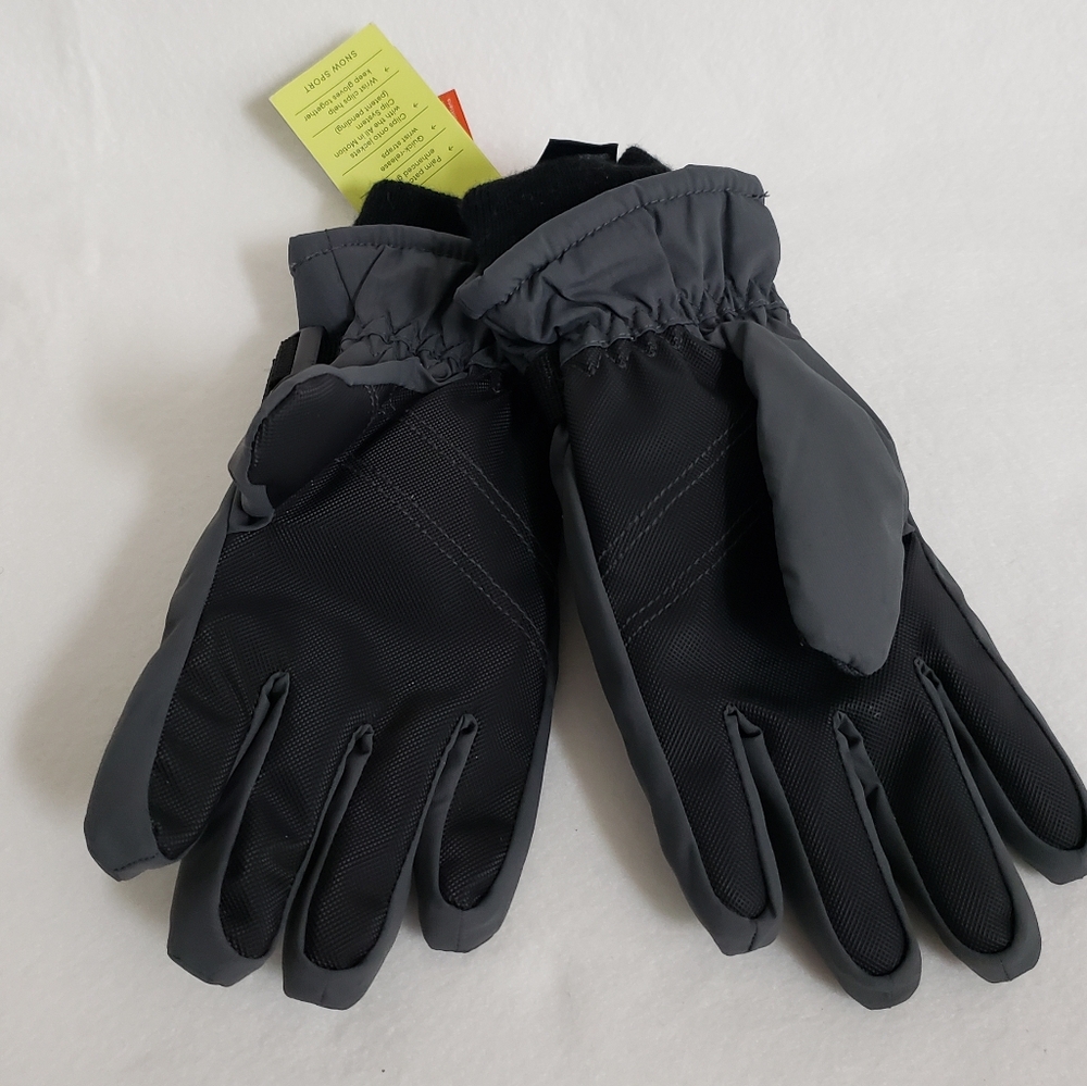 All In Motion Black and Gray Winter Gloves!